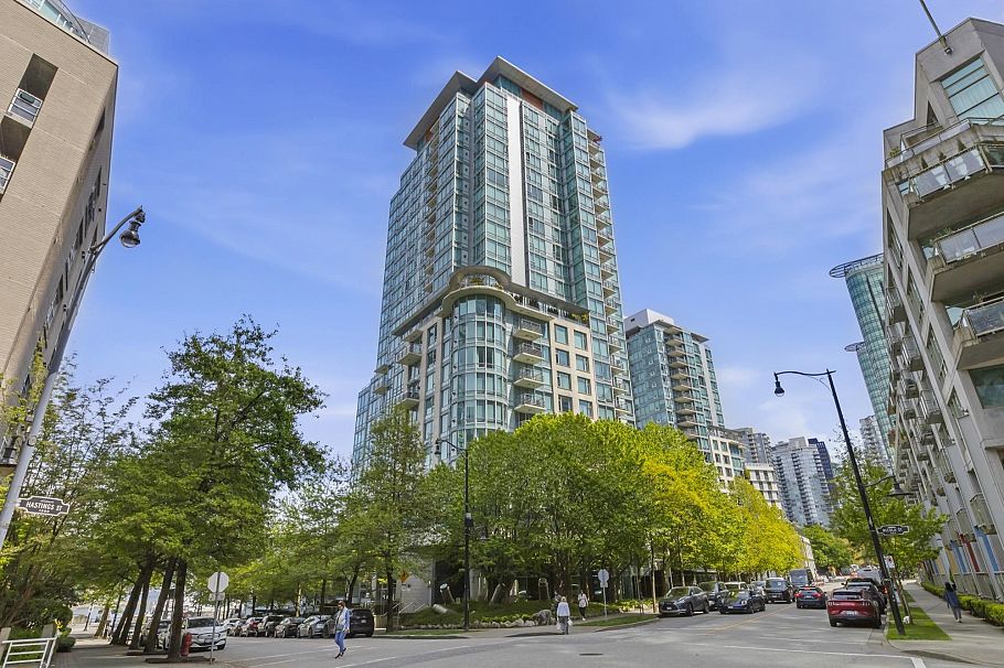 1703 590 Nicola Street Vancouver, BC - 1
