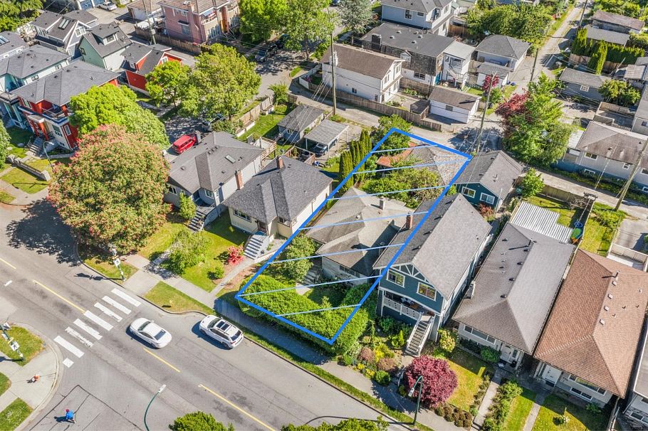 880 E 33rd Avenue Vancouver, BC - 7