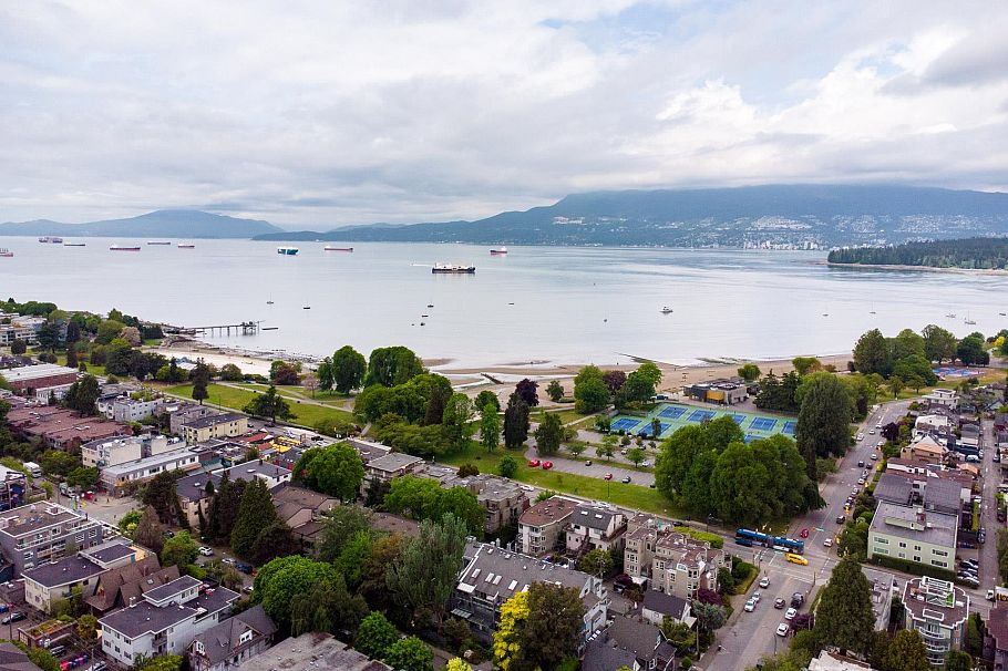 202 2057 W 3rd Avenue Vancouver, BC - 38