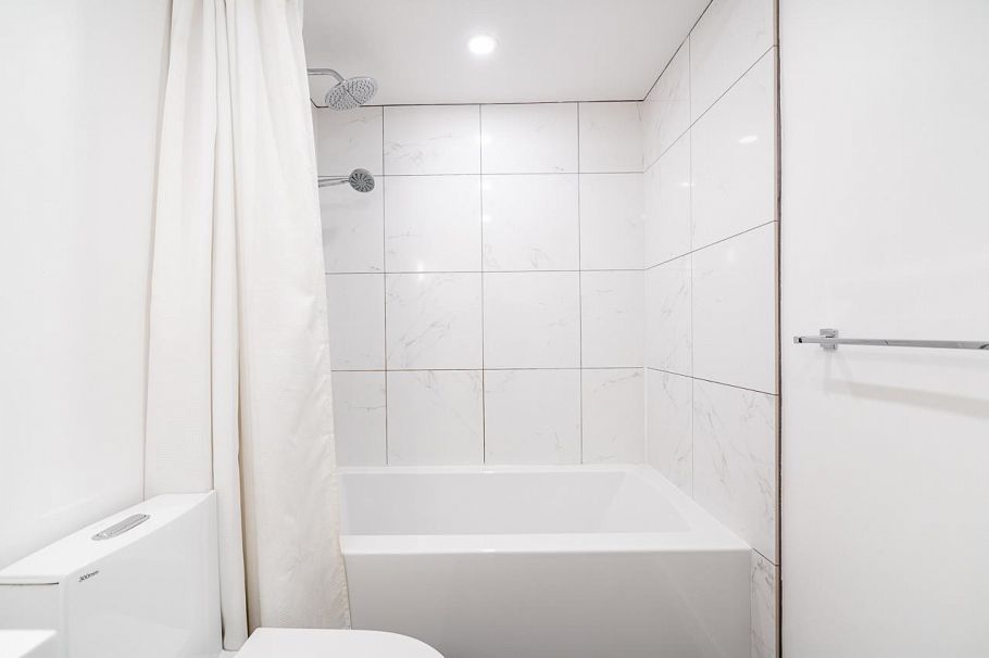 111 1236 W 8th Avenue Vancouver, BC - 16