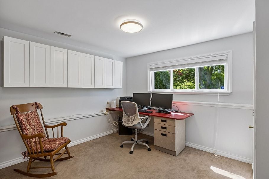 316 W 21st Street North Vancouver, BC - 25