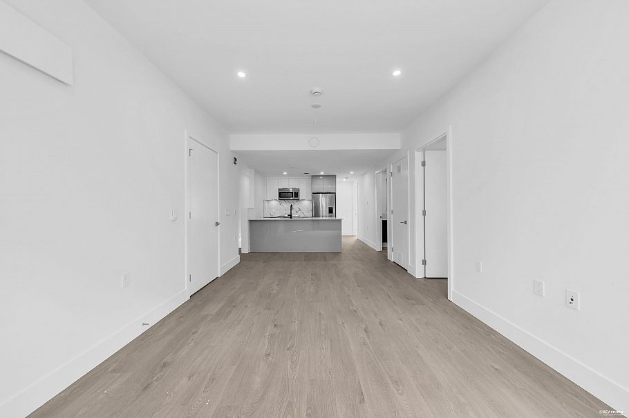 2210 E 1st Avenue Vancouver, BC - 11
