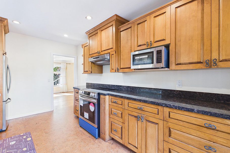 3150 Stephens Street Vancouver, BC - 12