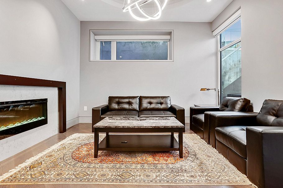 1909 Discovery Street Vancouver, BC - 26