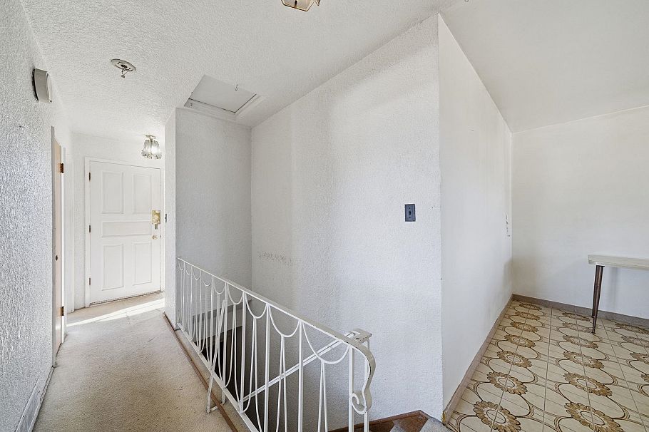 4561 Manor Street Vancouver, BC - 19