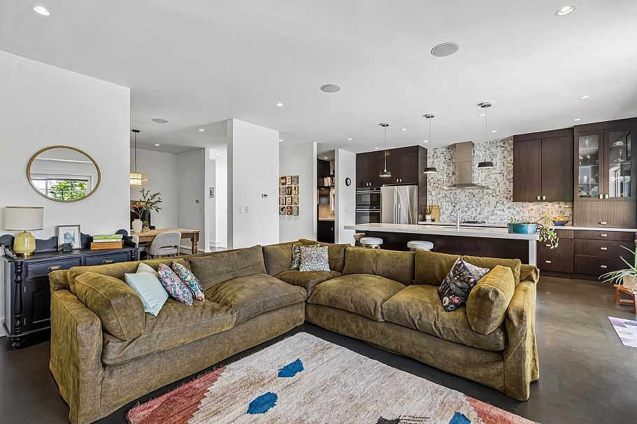4041 Prospect Road North Vancouver, BC - 5