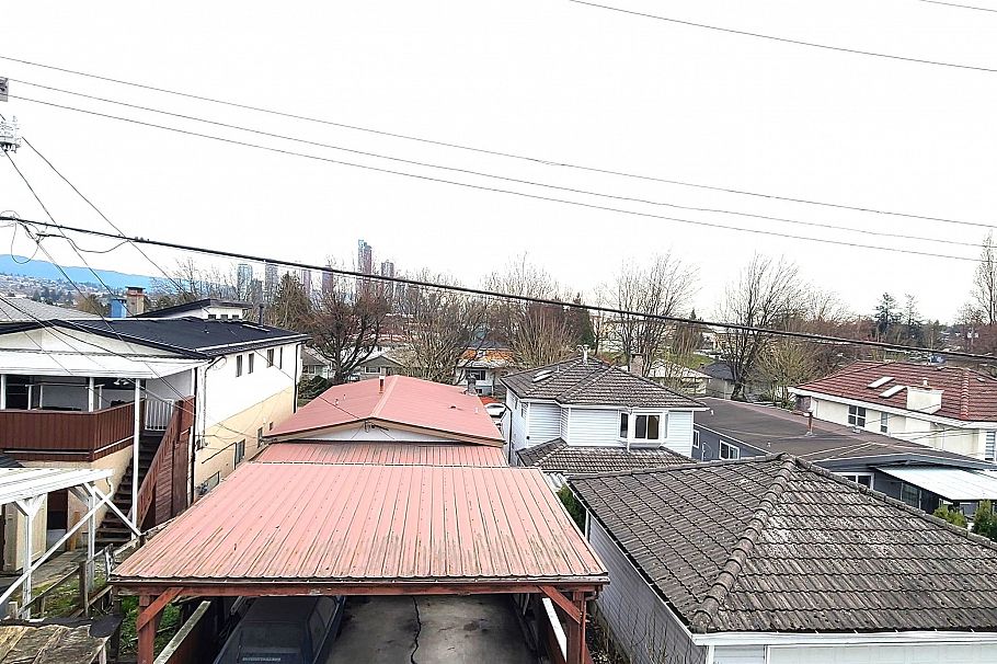 3280 E 6th Avenue Vancouver, BC - 35