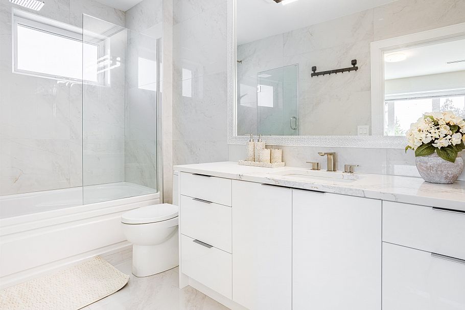 1470 W 57th Avenue Vancouver, BC - 16