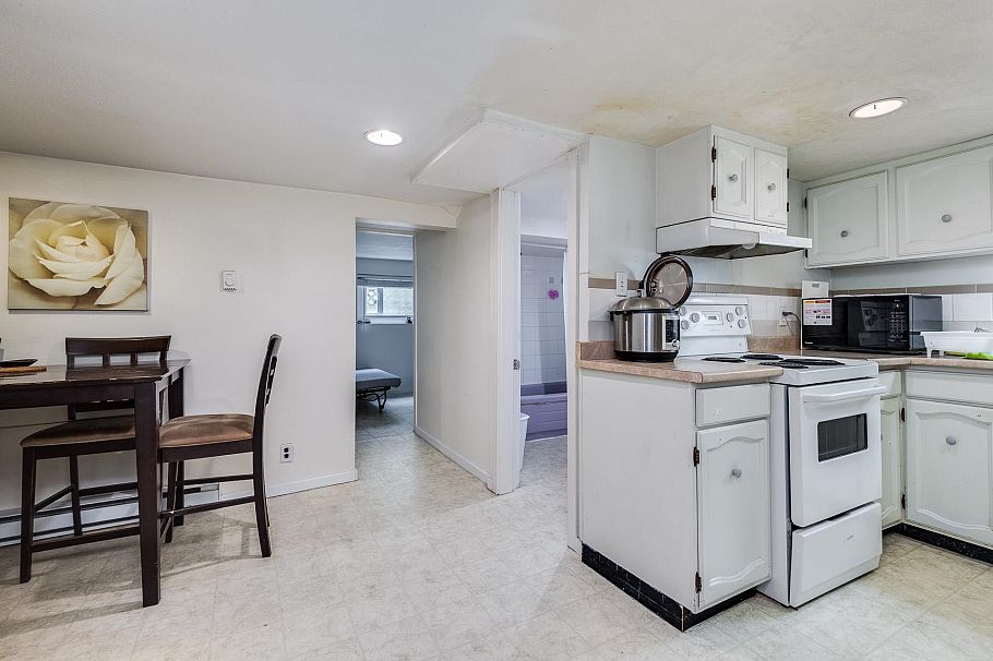 341 E 58th Avenue Vancouver, BC - 27