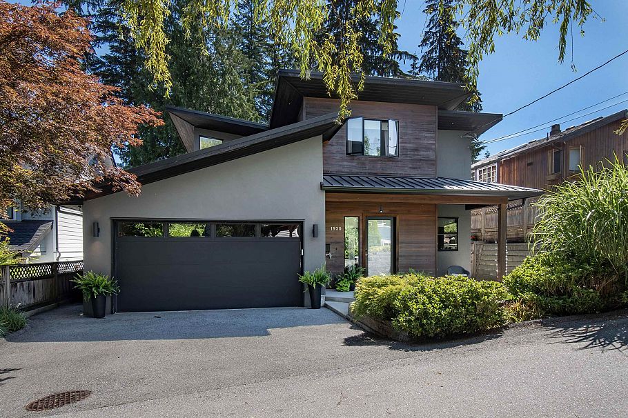 1930 Panorama Drive North Vancouver, BC - 1