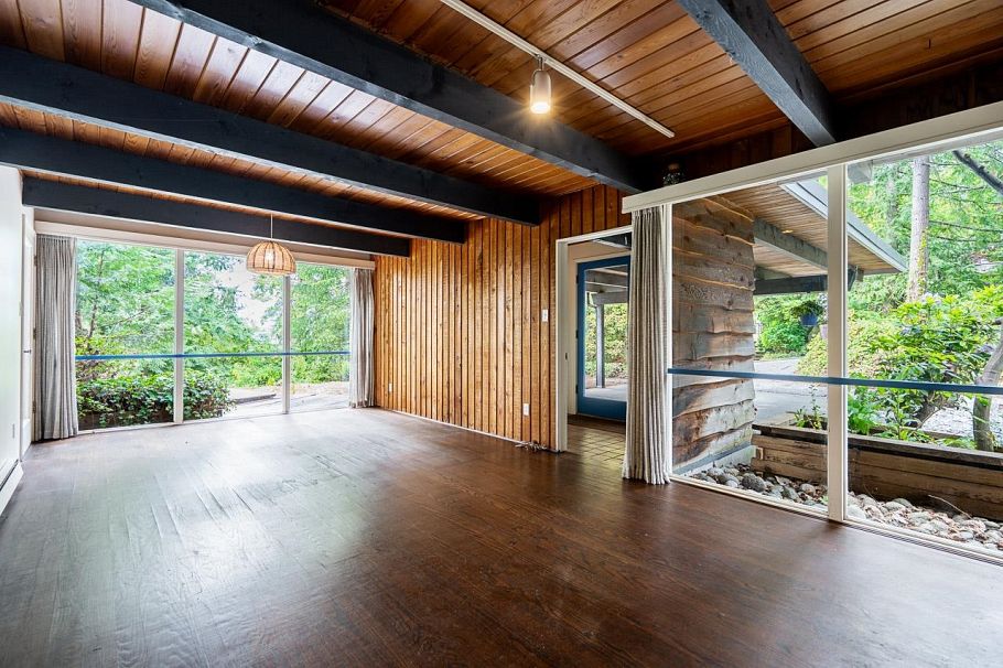173 W Osborne Road North Vancouver, BC - 2