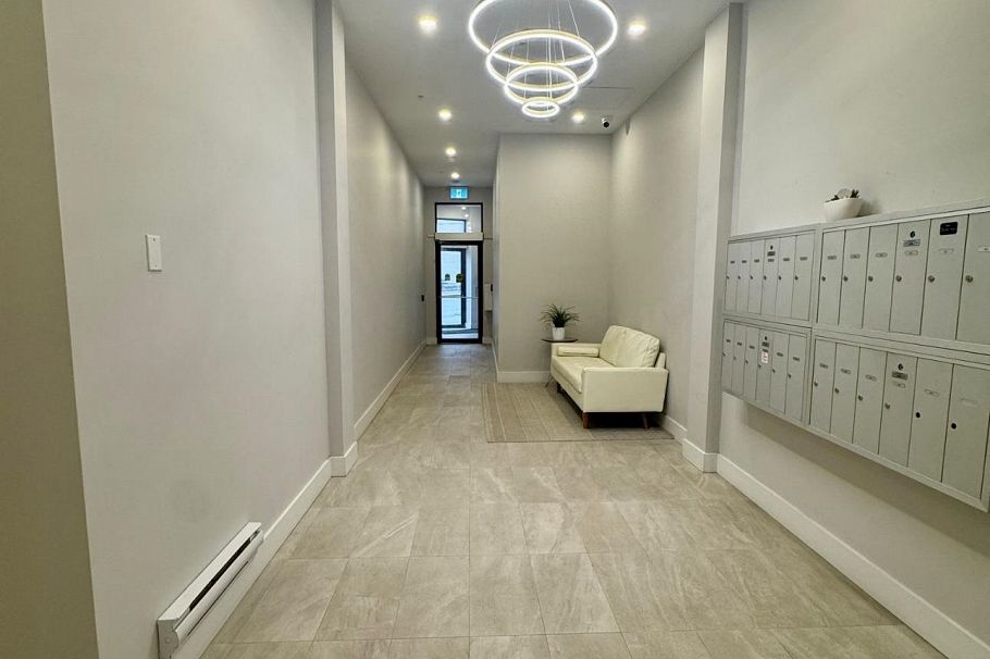 302 3050 Kingsway Road Vancouver, BC - 18