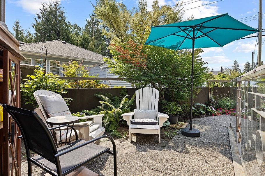 3582 Edgemont Boulevard North Vancouver, BC - 11