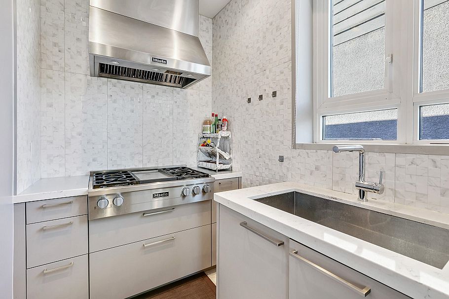 1909 Discovery Street Vancouver, BC - 14