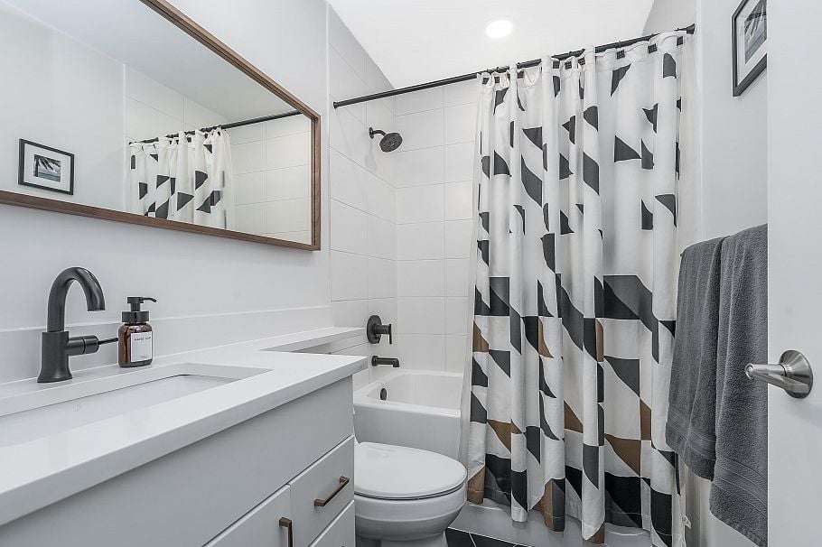 2268 St. George Street Vancouver, BC - 22