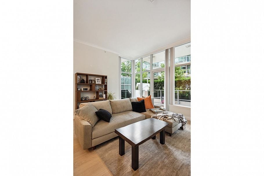 112 185 Victory Ship Way North Vancouver, BC - 21