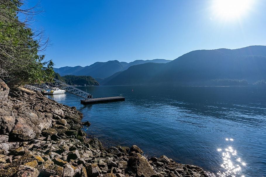 316 Sasamat Lane North Vancouver, BC - 11