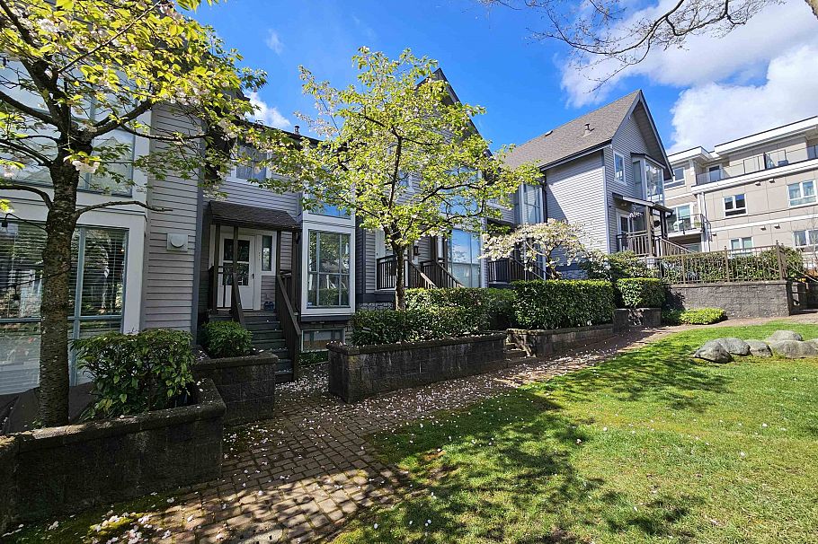 4875 Duchess Street Vancouver, BC - 2