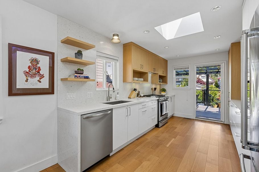 316 W 21st Street North Vancouver, BC - 11