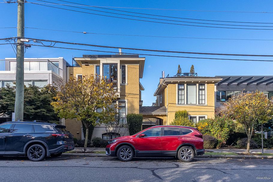 1017 W 8th Avenue Vancouver, BC - 2
