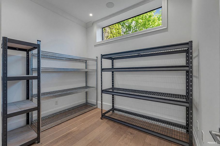 3514 W 27th Avenue Vancouver, BC - 20