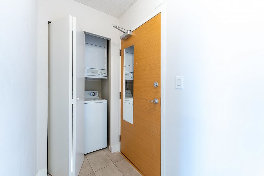 2501 909 Mainland Street Vancouver, BC - 22