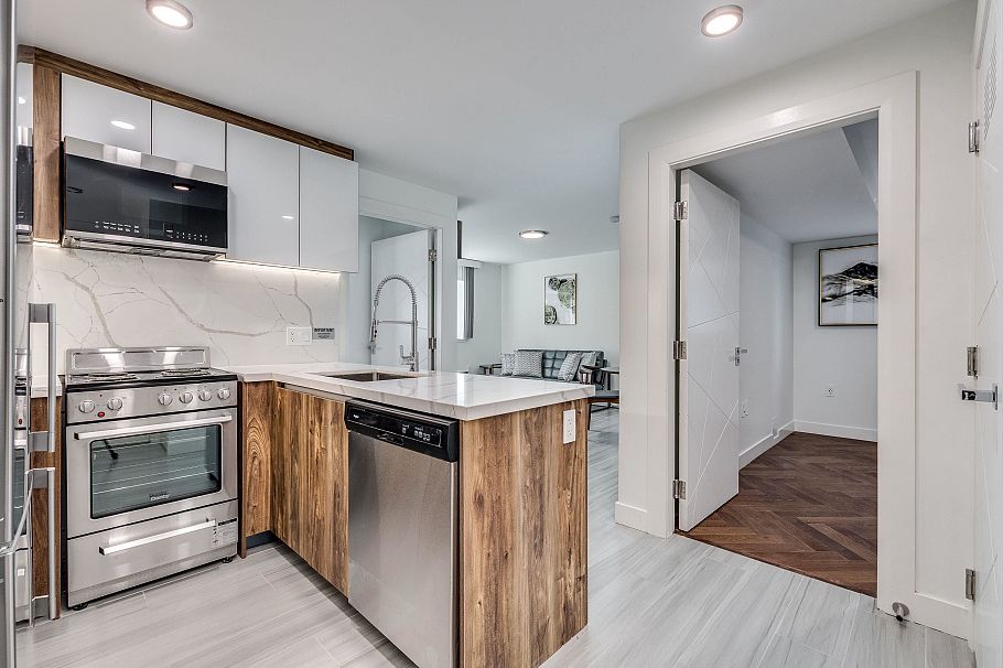 101 1168 PENDRELL STREET, Vancouver BC V6E 1L4 Vancouver, BC - 1