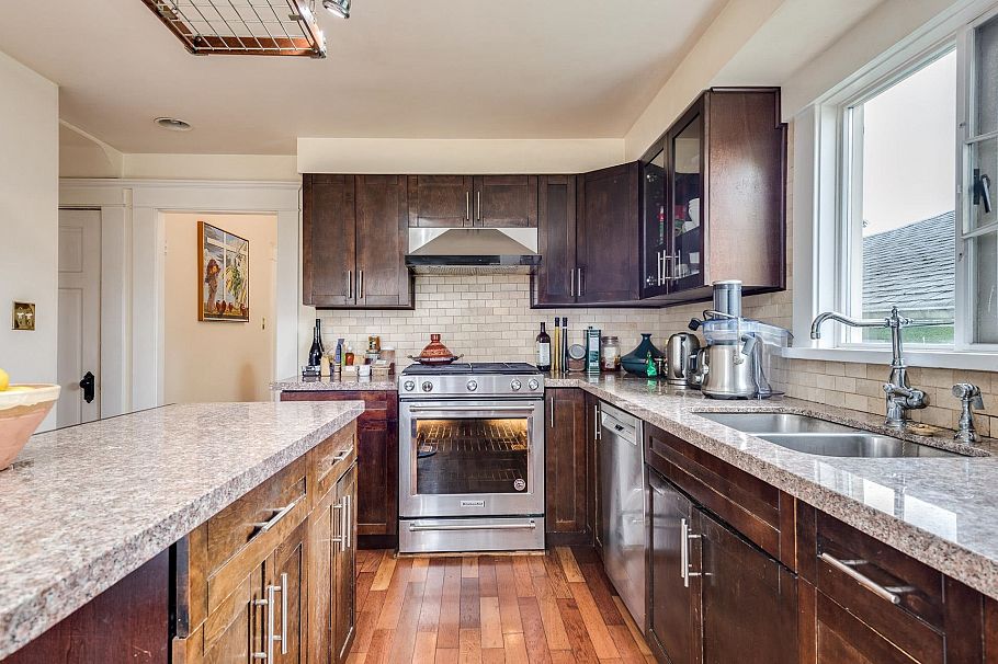 341 E 58th Avenue Vancouver, BC - 13