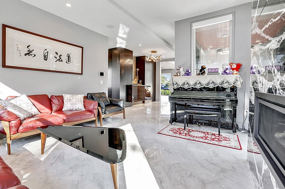 1909 Discovery Street Vancouver, BC - 6