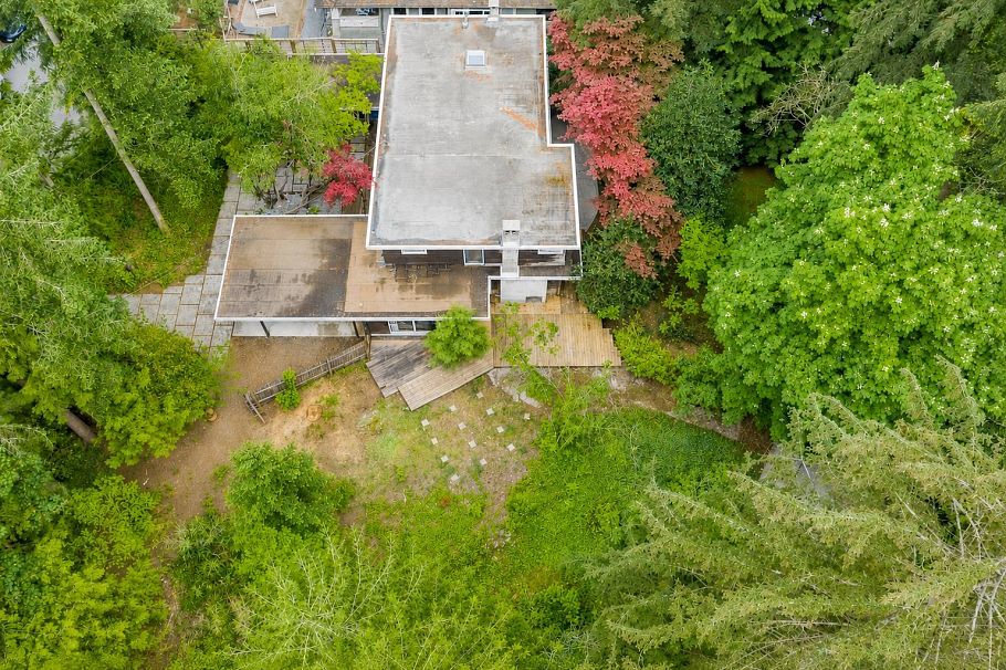 173 W Osborne Road North Vancouver, BC - 32