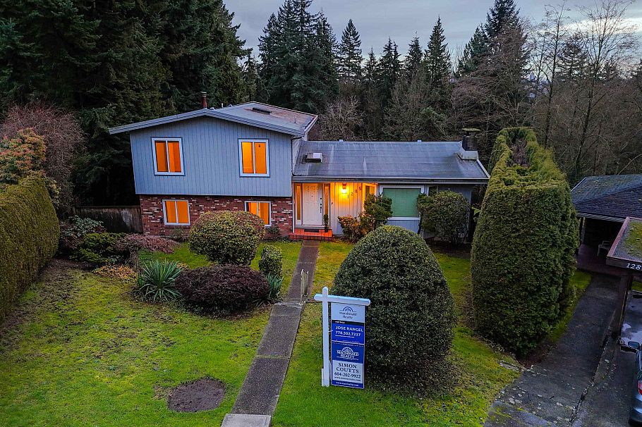 1285 Lucking Place North Vancouver, BC - 38