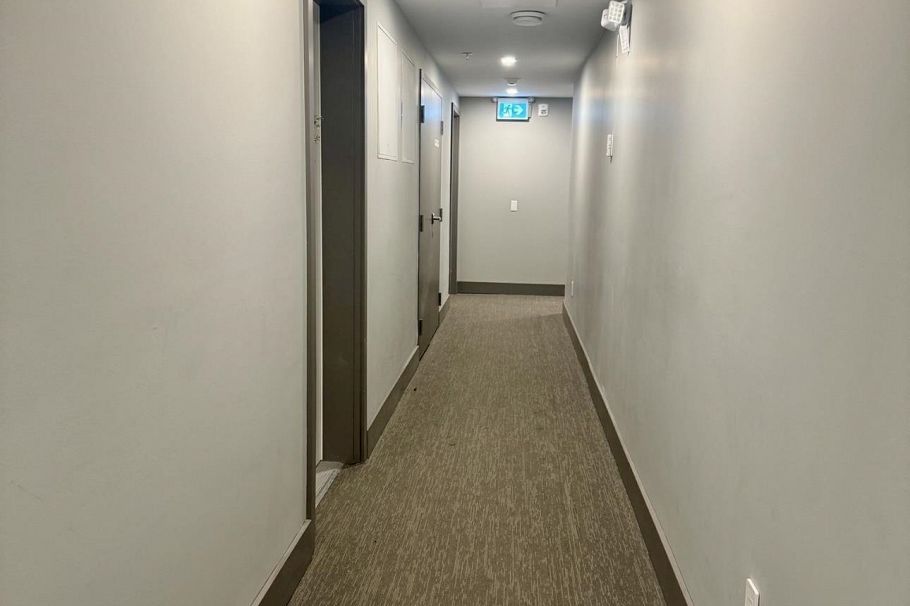 204 3050 Kingsway Vancouver, BC - 4