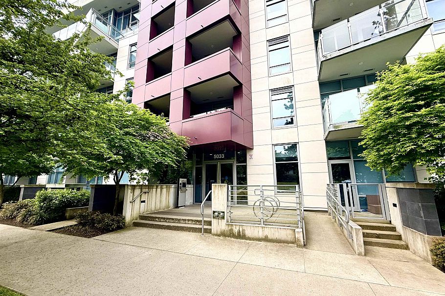 305 5033 Cambie Street Vancouver, BC - 2