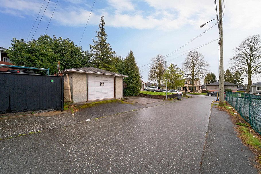 7475 Knight Street Vancouver, BC - 29