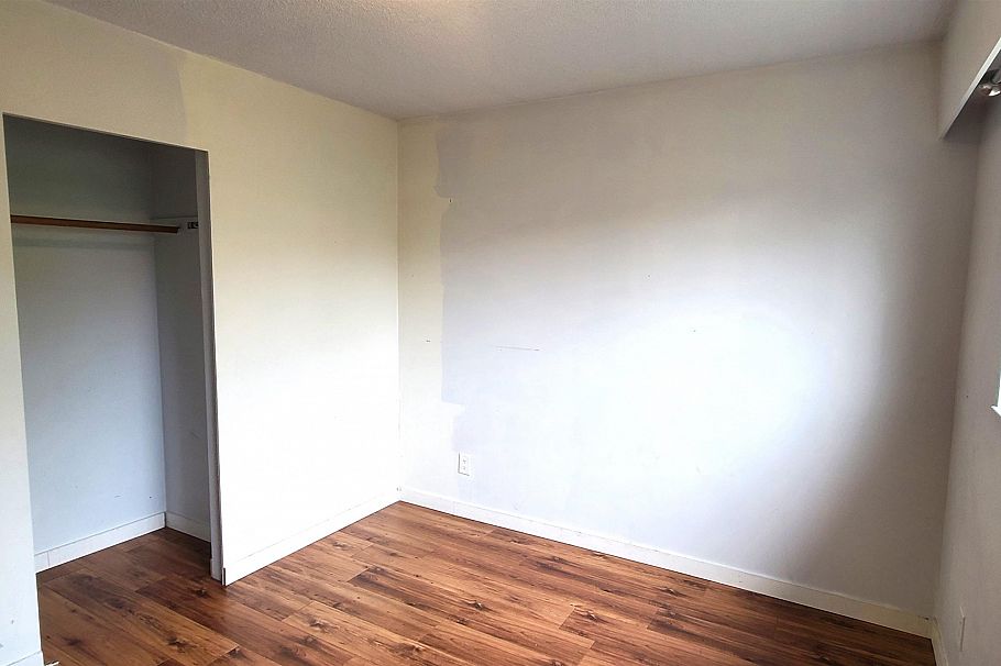 3280 E 6th Avenue Vancouver, BC - 9