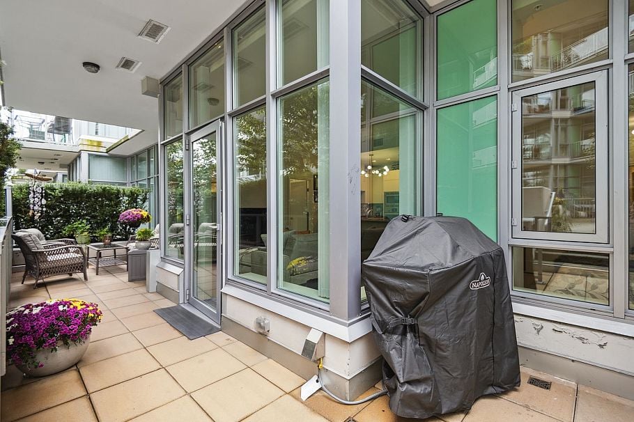 112 185 Victory Ship Way North Vancouver, BC - 22