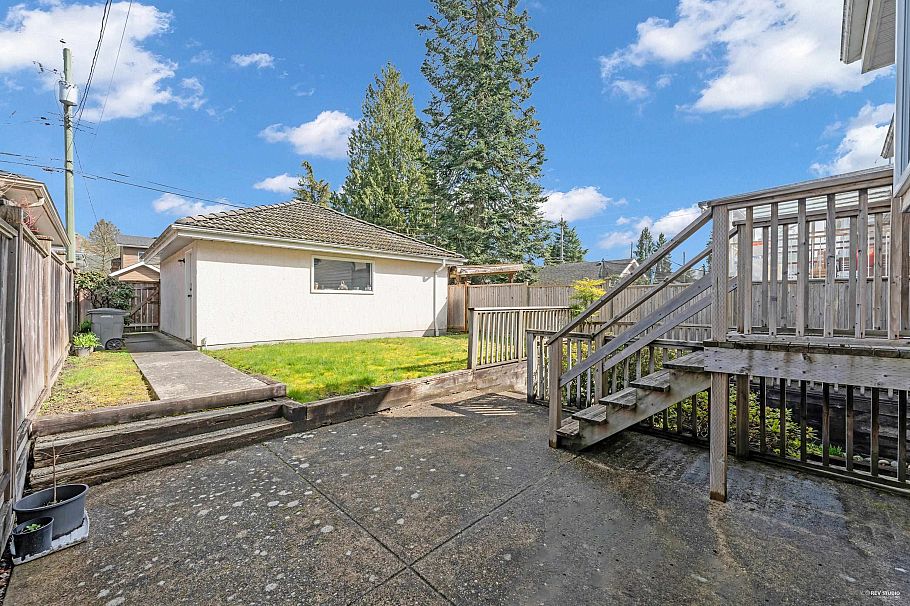 6388 Laburnum Street Vancouver, BC - 35