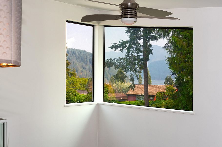 1930 Panorama Drive North Vancouver, BC - 21