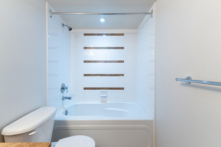 2501 909 Mainland Street Vancouver, BC - 18