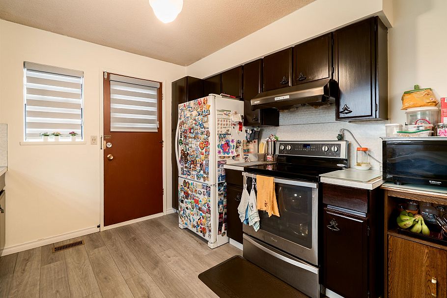 437 E 55th Avenue Vancouver, BC - 20