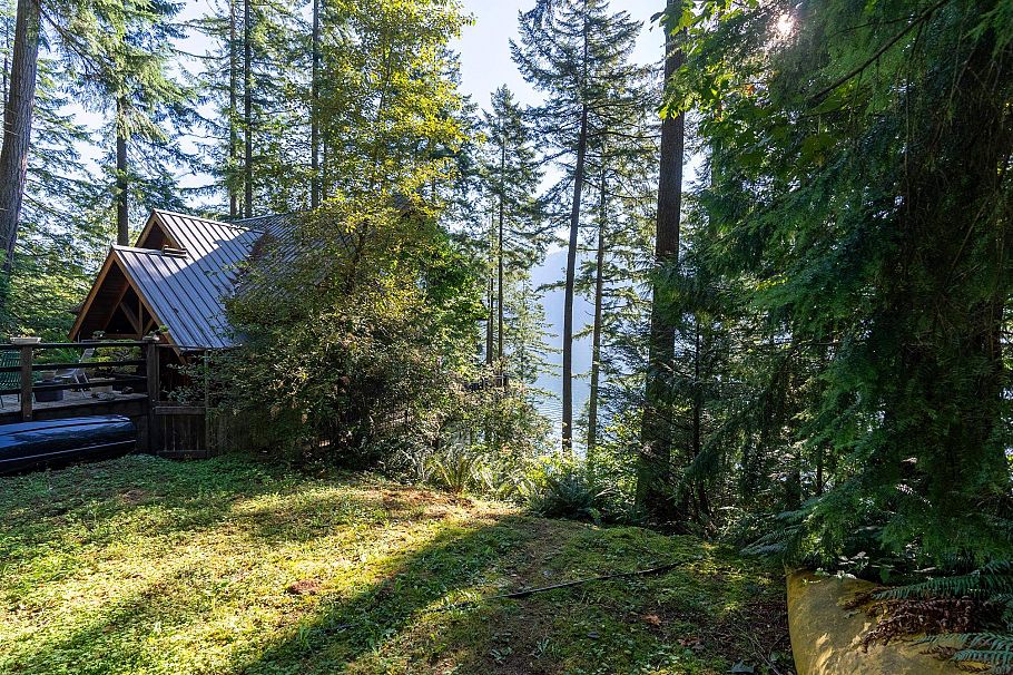 316 Sasamat Lane North Vancouver, BC - 13