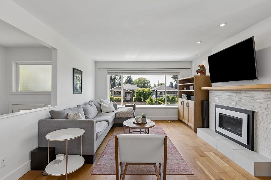 316 W 21st Street North Vancouver, BC - 4