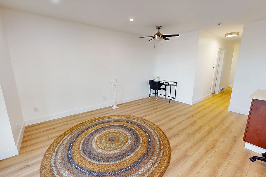 104 633 W 16th Avenue Vancouver, BC - 4