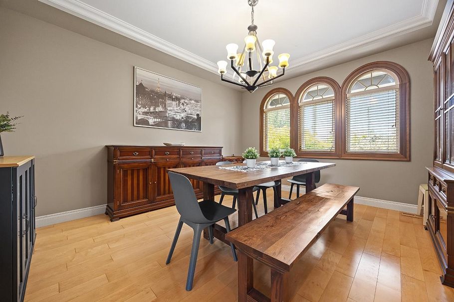 3582 Edgemont Boulevard North Vancouver, BC - 25