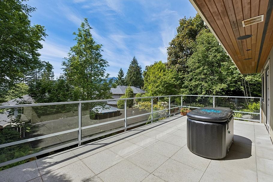 4041 Prospect Road North Vancouver, BC - 30