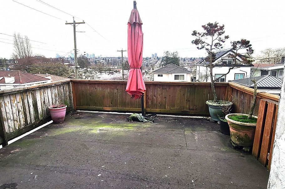 3280 E 6th Avenue Vancouver, BC - 29