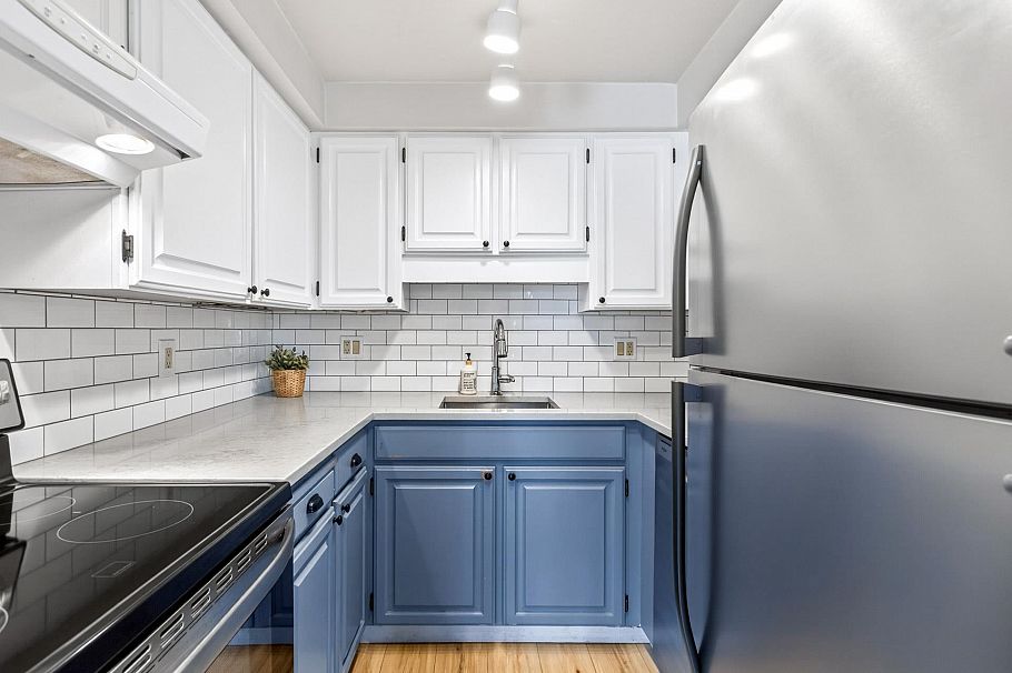 202 2057 W 3rd Avenue Vancouver, BC - 16
