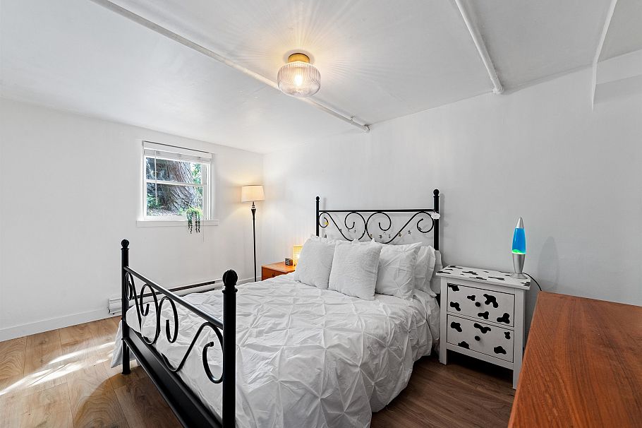 38 N Slocan Street Vancouver, BC - 36