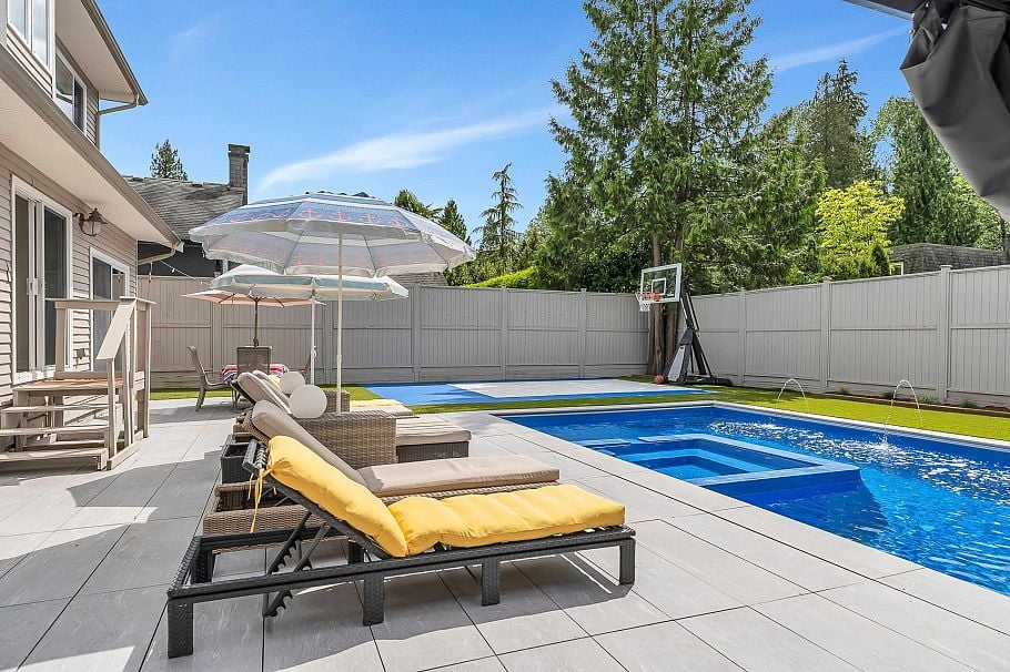 2021 Rufus Drive North Vancouver, BC - 2