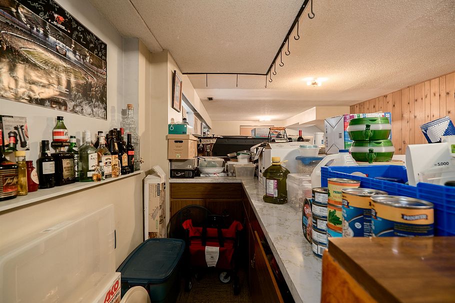 437 E 55th Avenue Vancouver, BC - 30